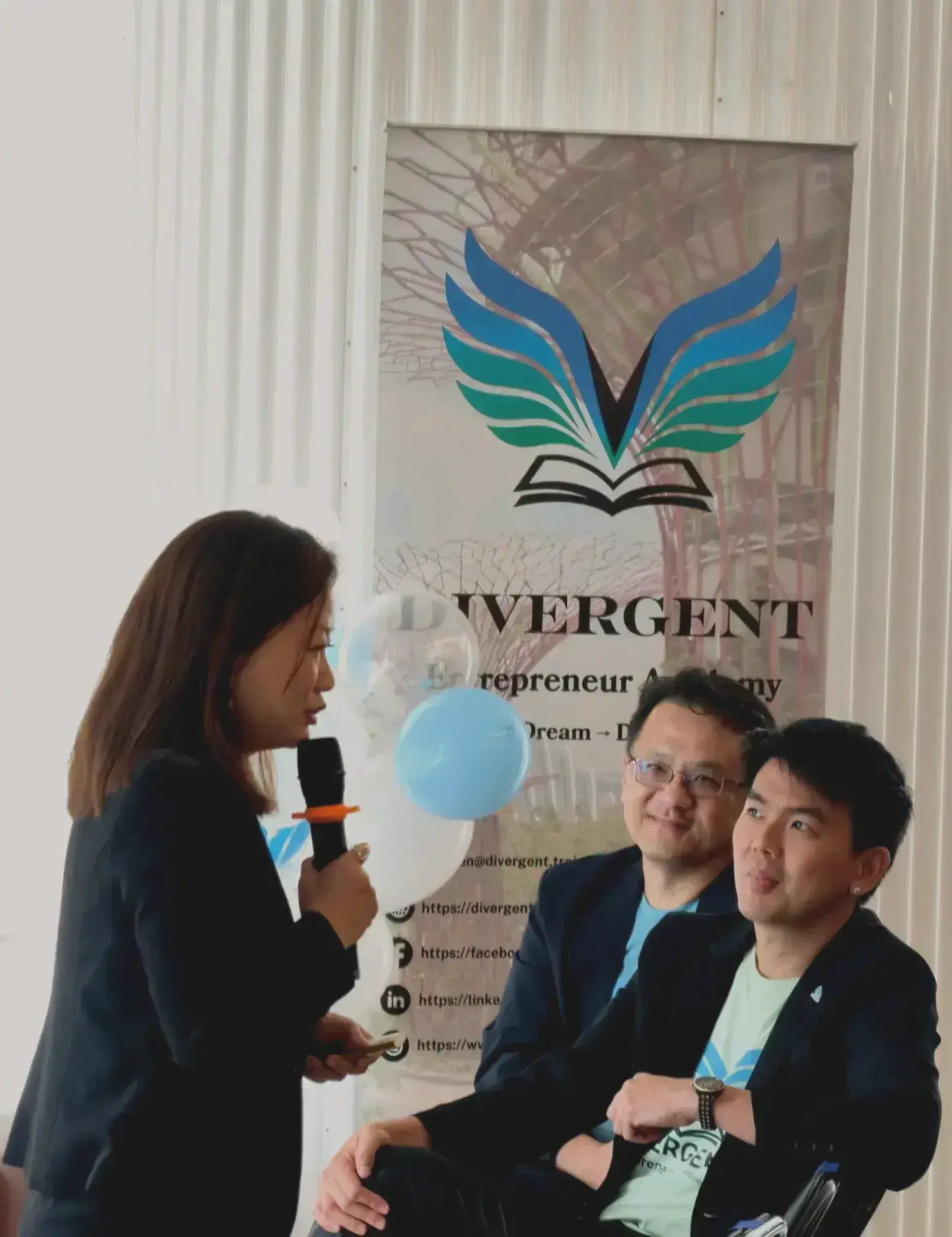 Power Builders - Effective Communication