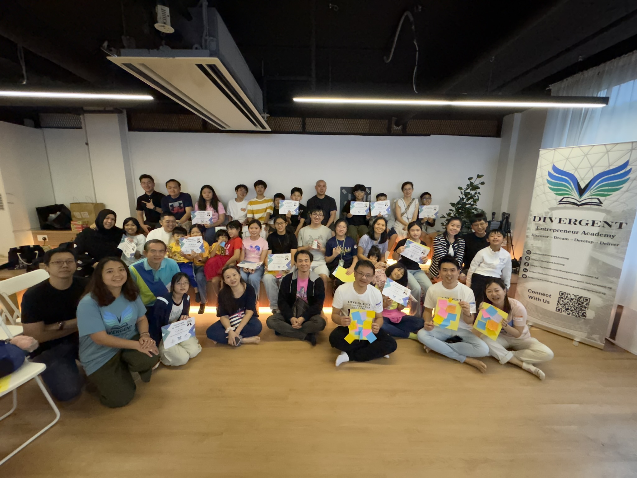 Young entrepreneurs connect at the Youthpreneur 2025 Junior Track group gathering