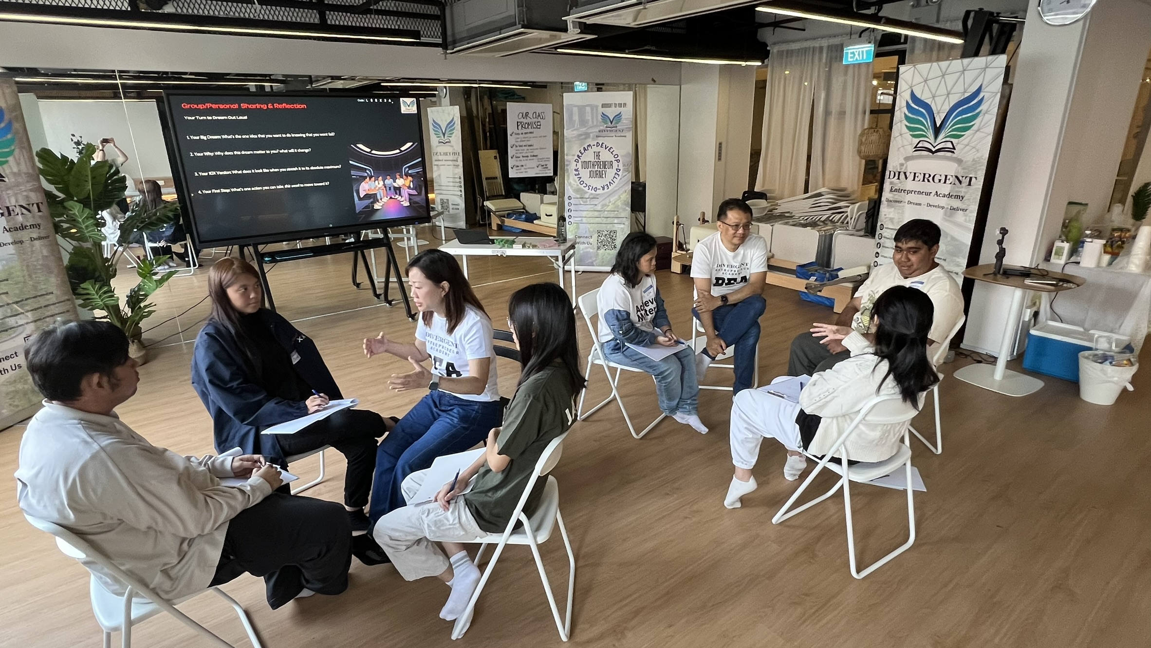 Youthpreneur 2025 Teen Track - discussion-2